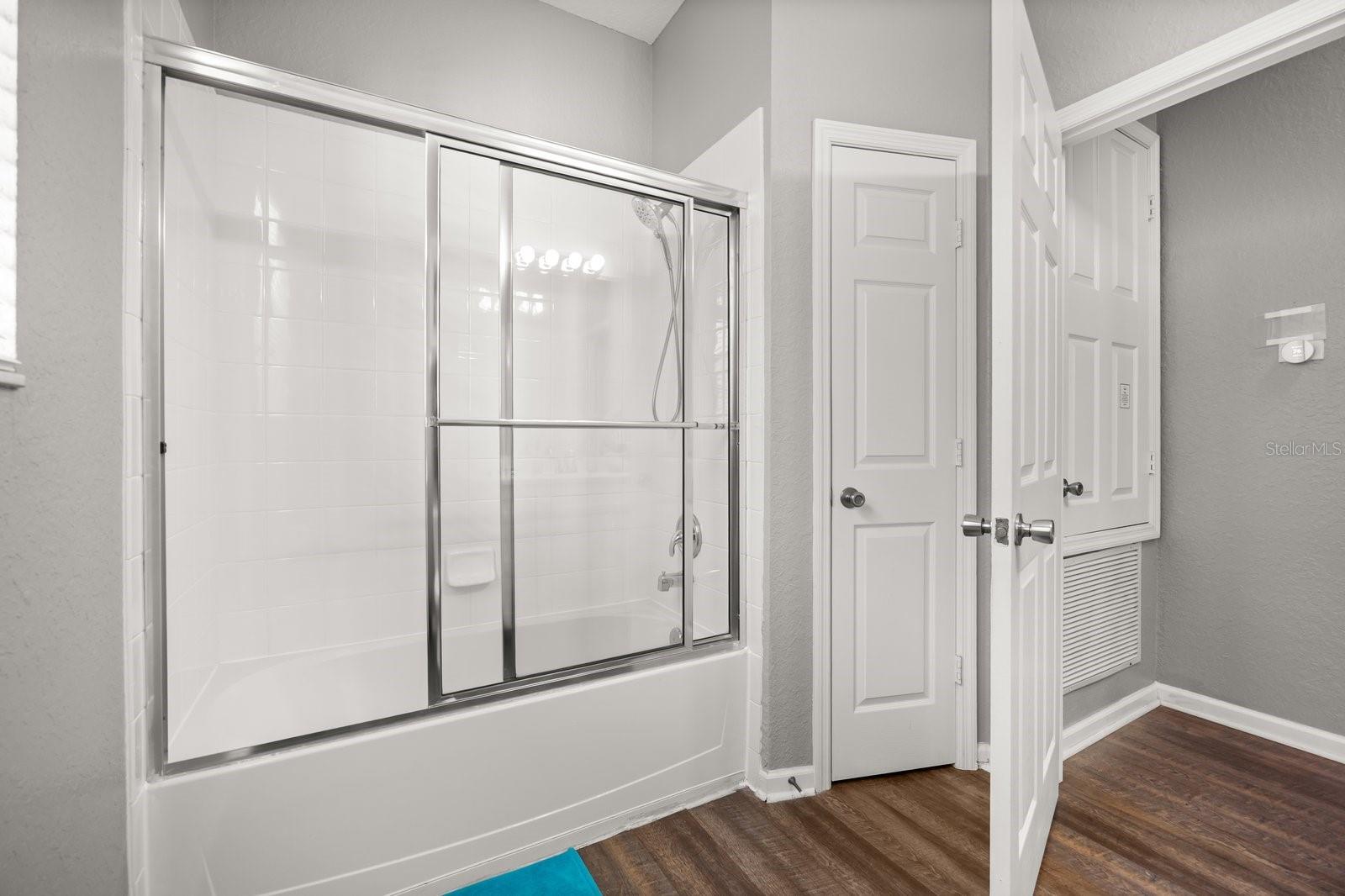 Image 31 of 42 For 7728 Teascone Boulevard