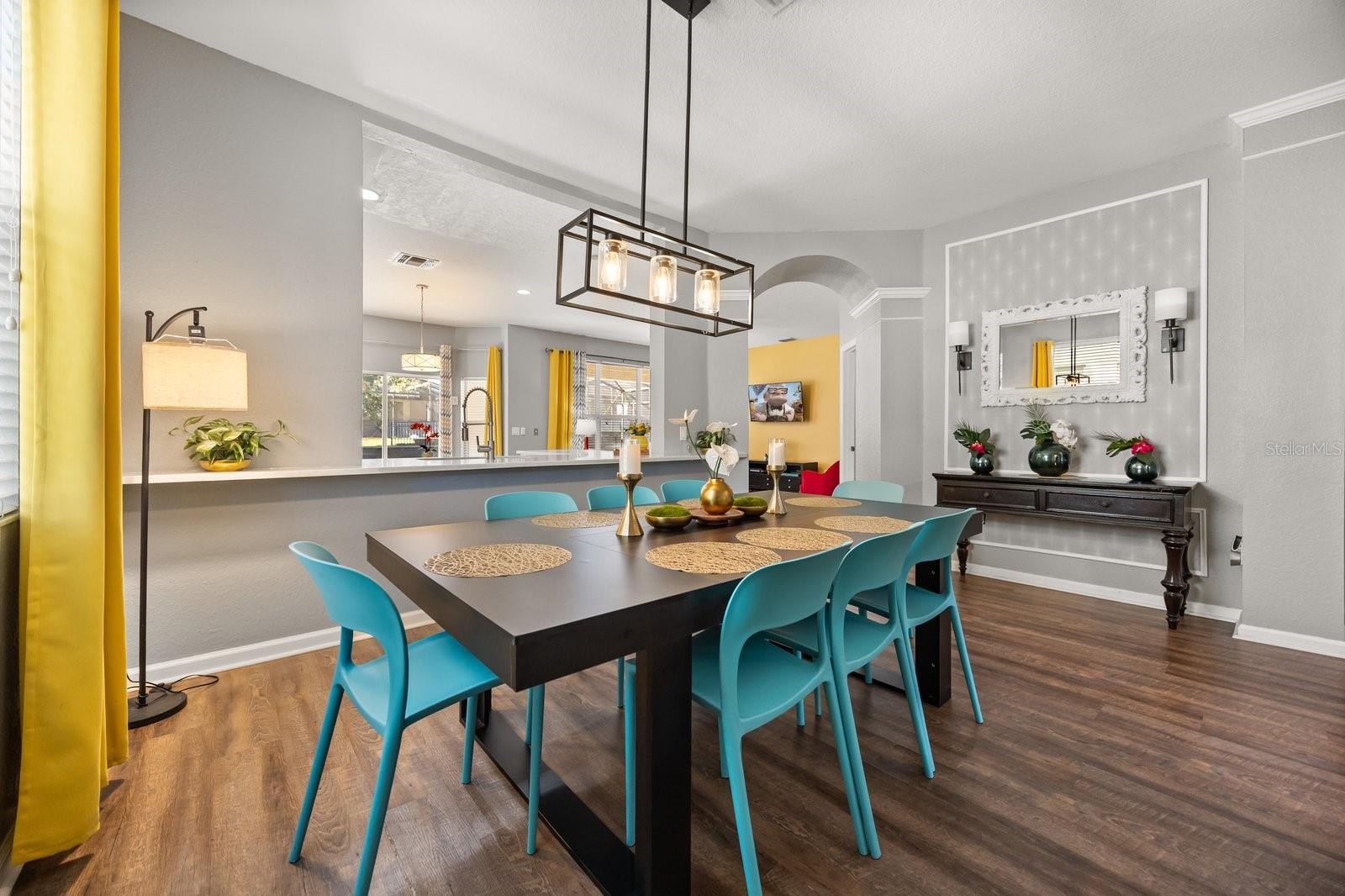 Image 5 of 42 For 7728 Teascone Boulevard