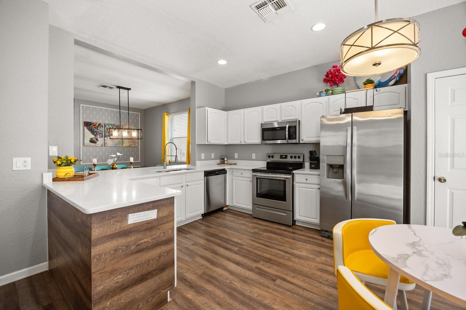 Image 6 of 42 For 7728 Teascone Boulevard