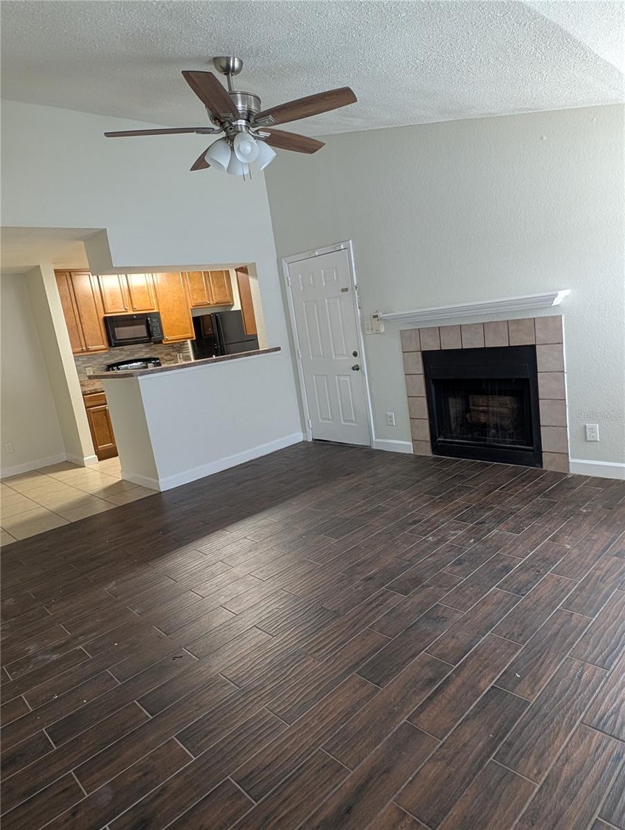 Image 7 of 17 For 4367 Thornbriar Lane P208