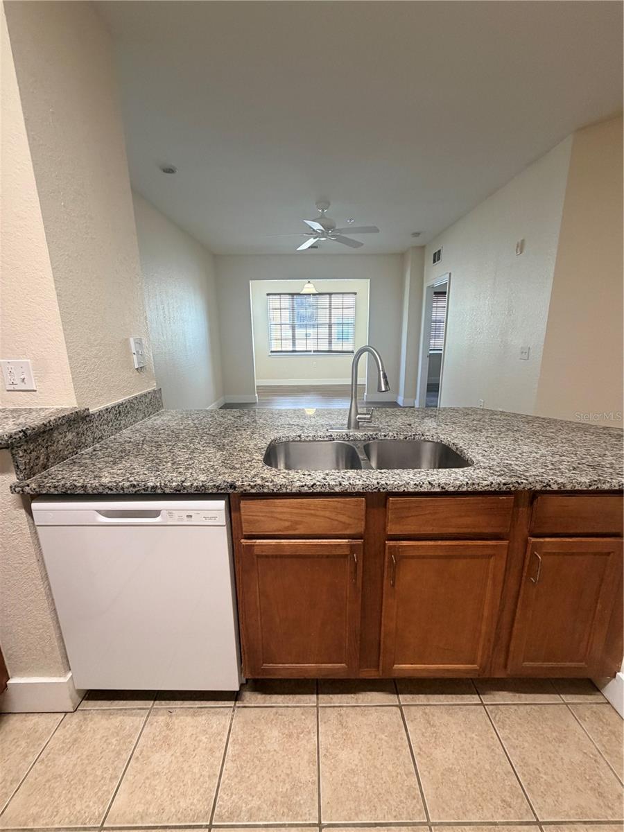 Image 6 of 19 For 8137 Claire Ann Drive 207