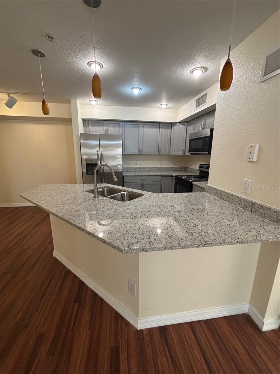 Image 7 of 25 For 831 Camargo Way 205