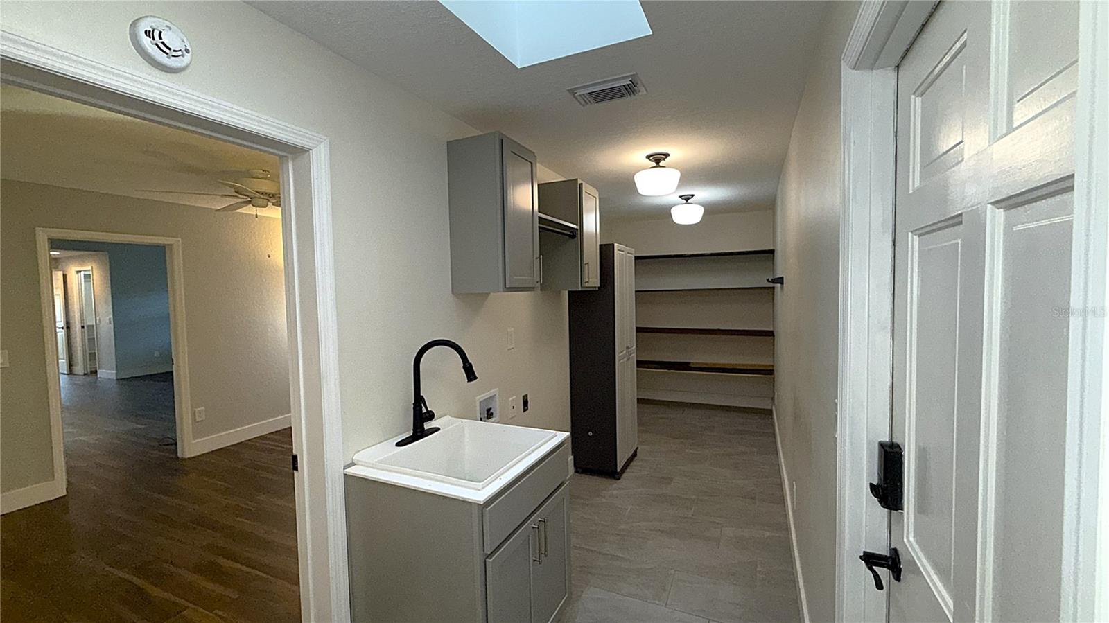 Image 21 of 67 For 432 Wilderness Drive