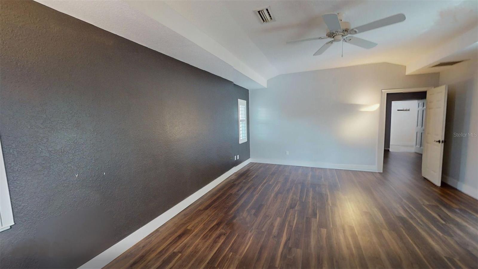 Image 28 of 67 For 432 Wilderness Drive