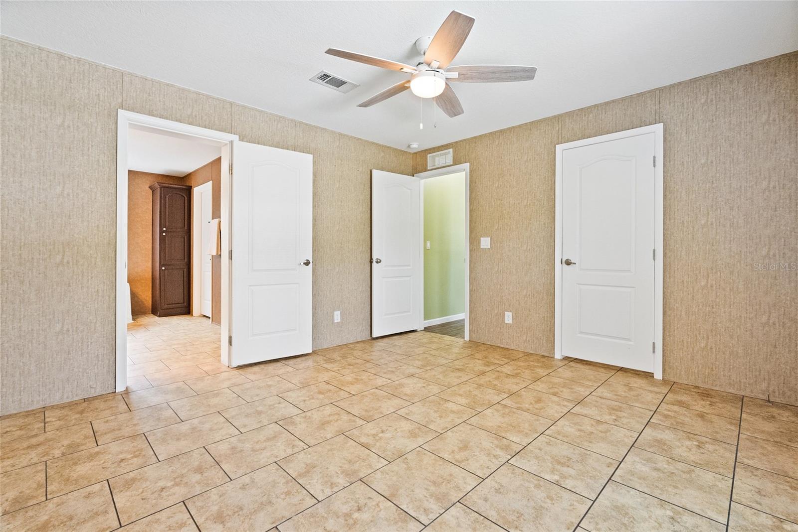 Image 18 of 37 For 1044 Osceola Trail