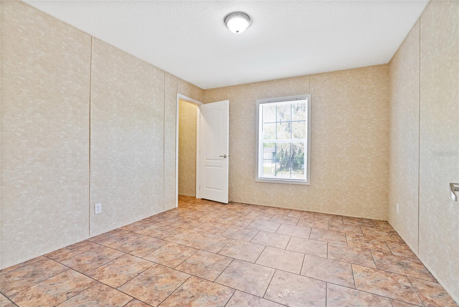 Image 23 of 37 For 1044 Osceola Trail