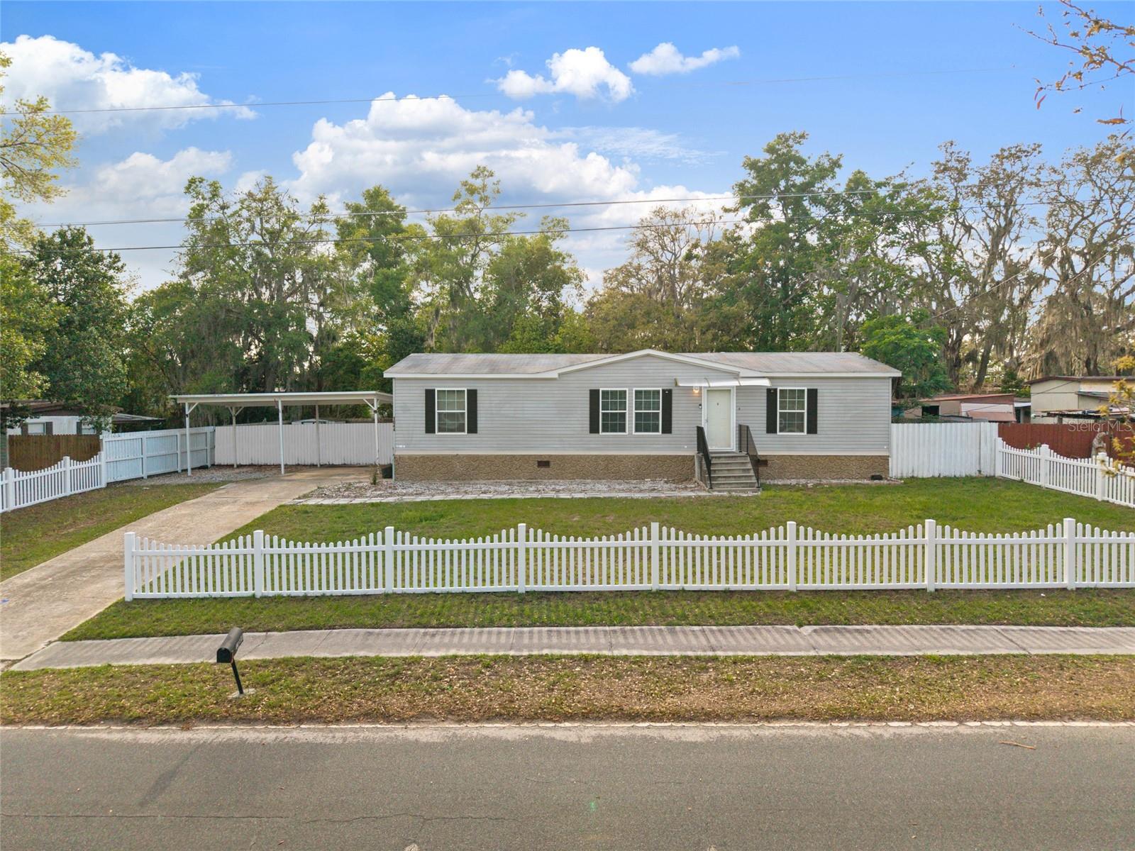 Image 5 of 37 For 1044 Osceola Trail