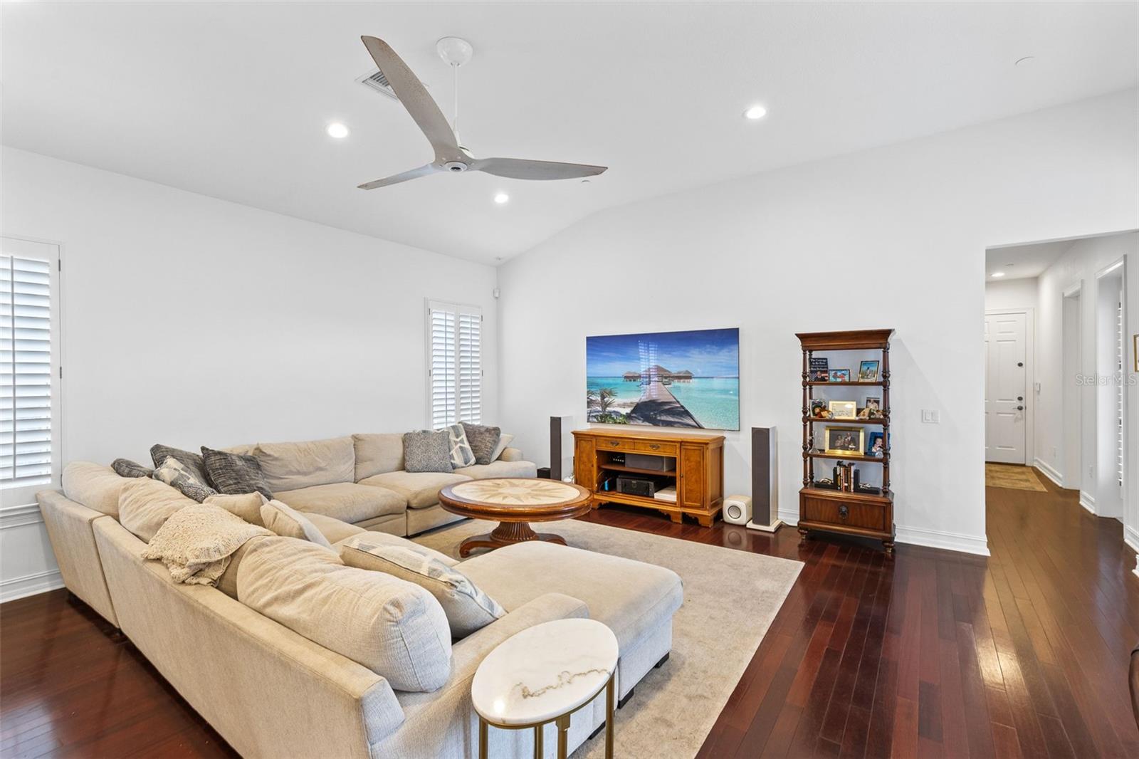 Image 13 of 53 For 3884 Lower Park Road