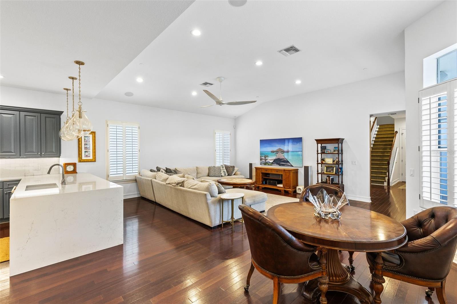 Image 14 of 53 For 3884 Lower Park Road