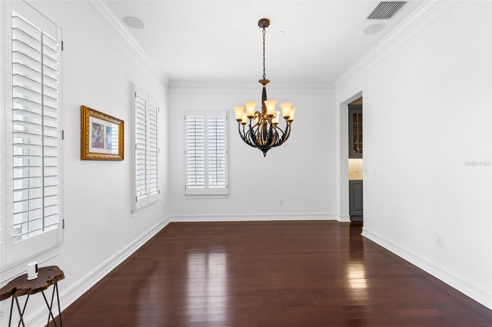 Image 17 of 53 For 3884 Lower Park Road