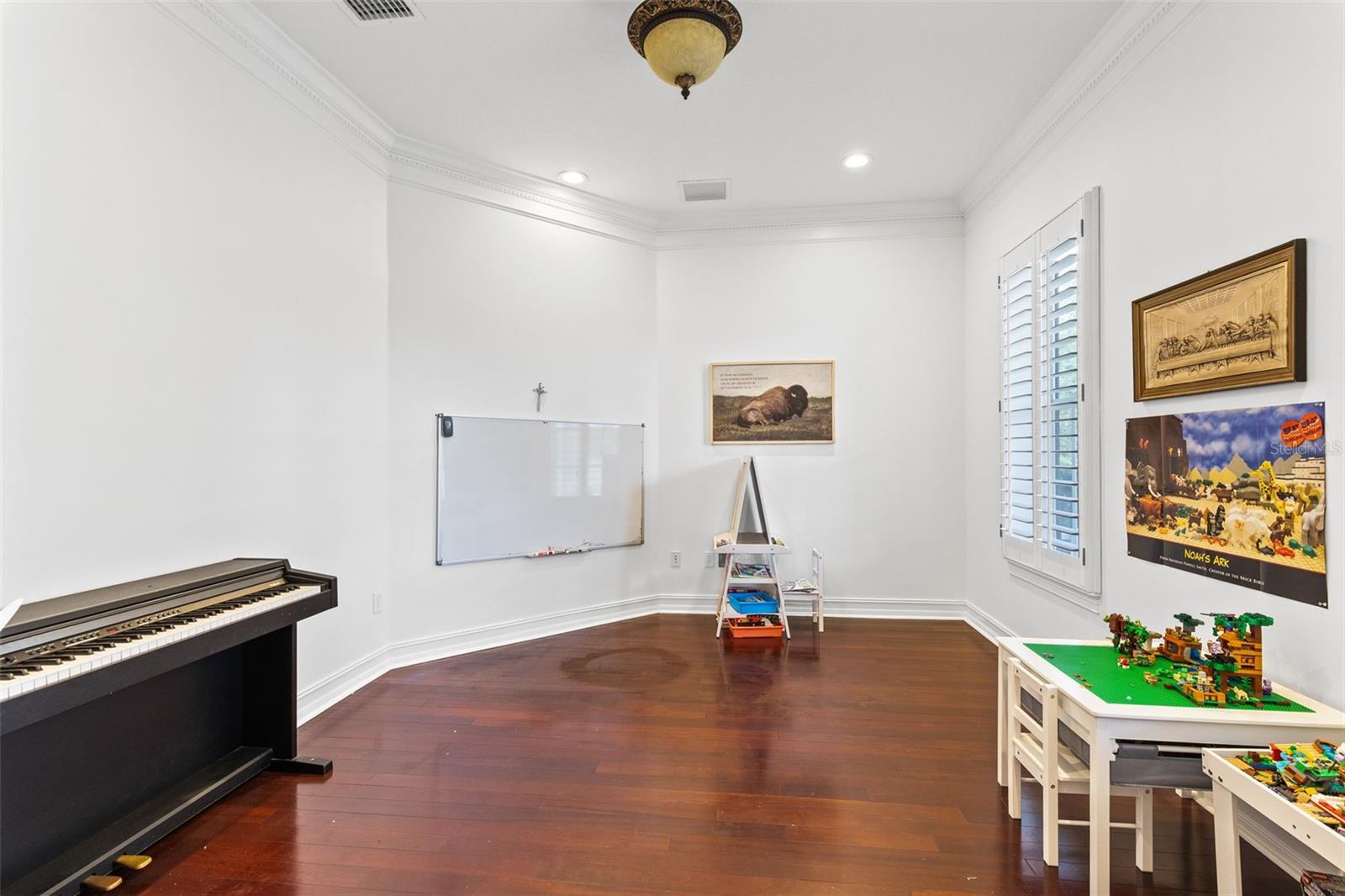 Image 18 of 53 For 3884 Lower Park Road