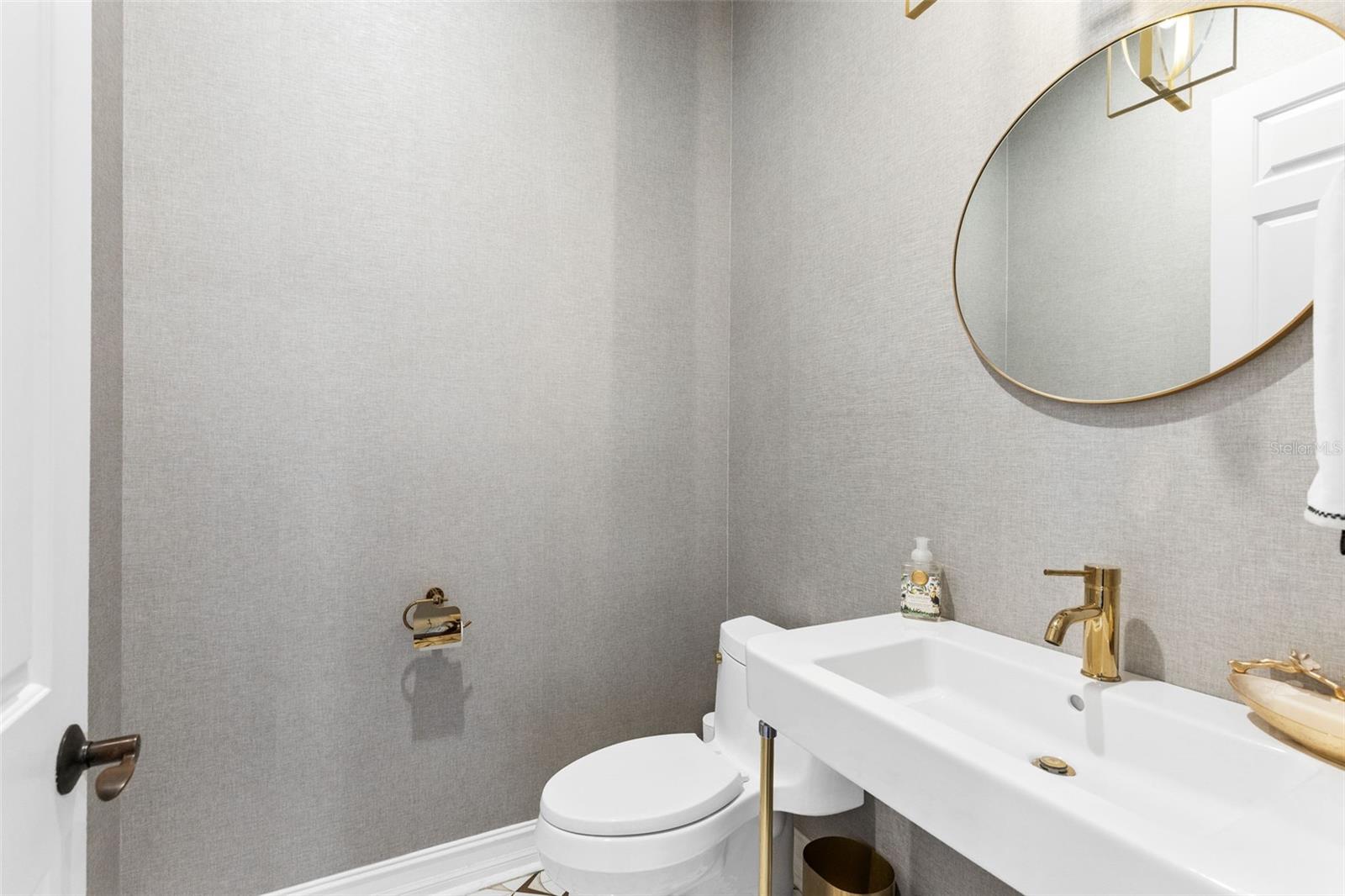 Image 19 of 53 For 3884 Lower Park Road