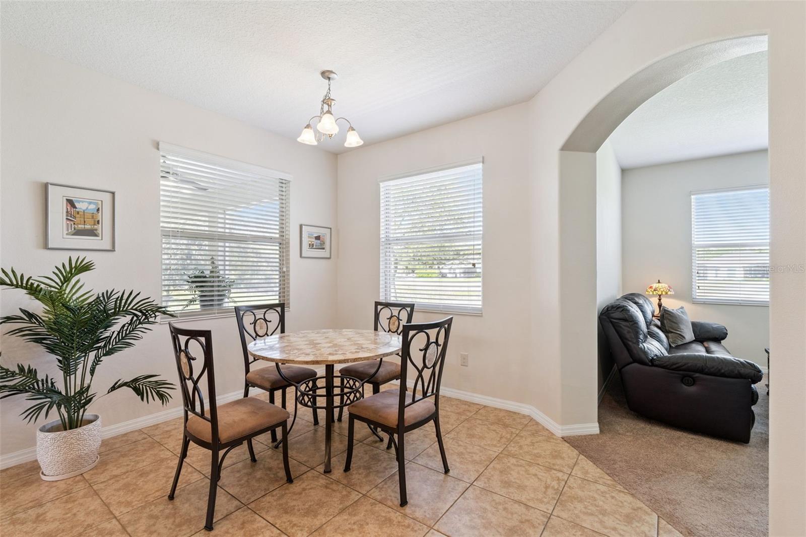 Image 11 of 66 For 26645 Manassas Drive