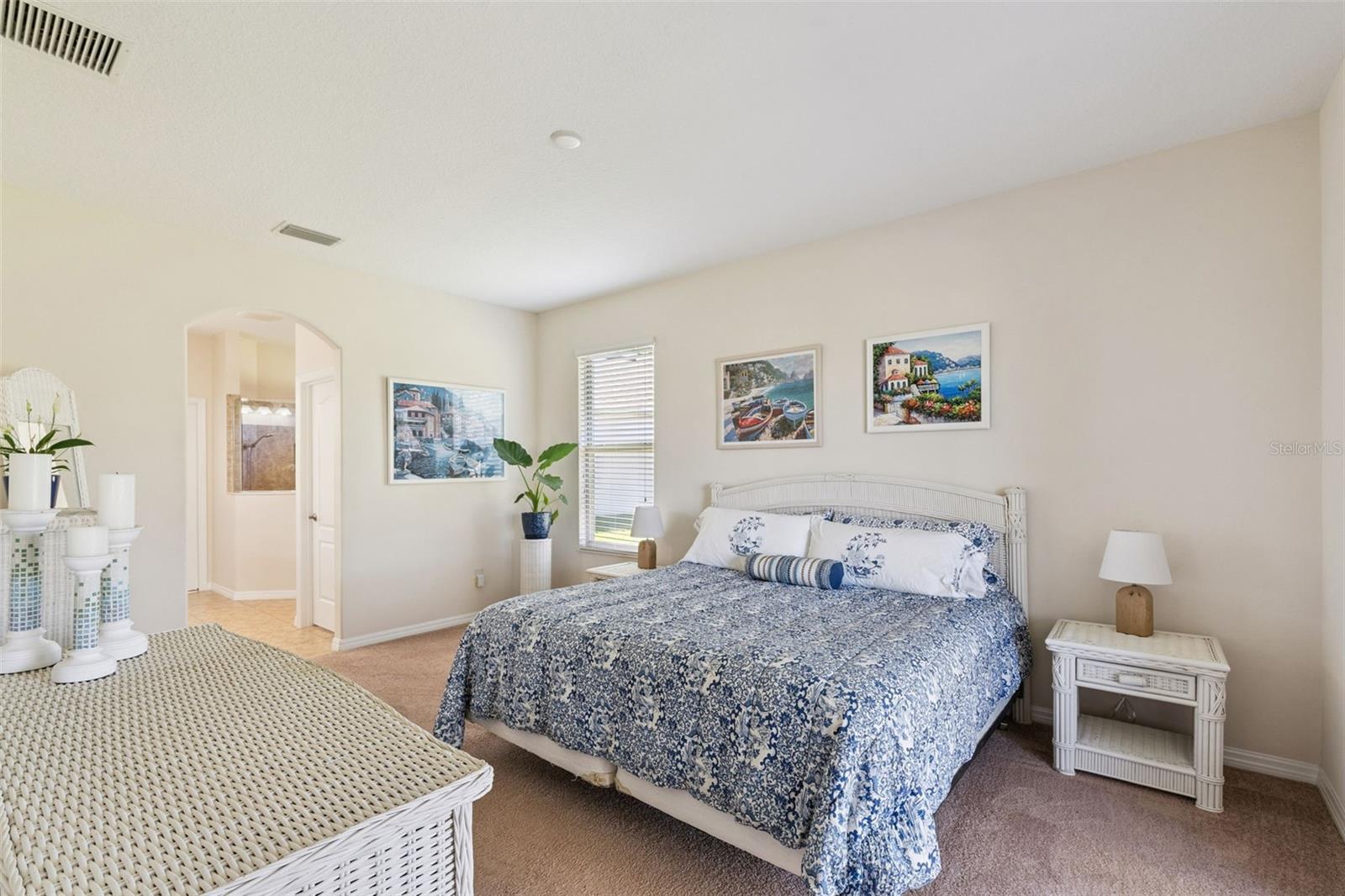 Image 19 of 66 For 26645 Manassas Drive