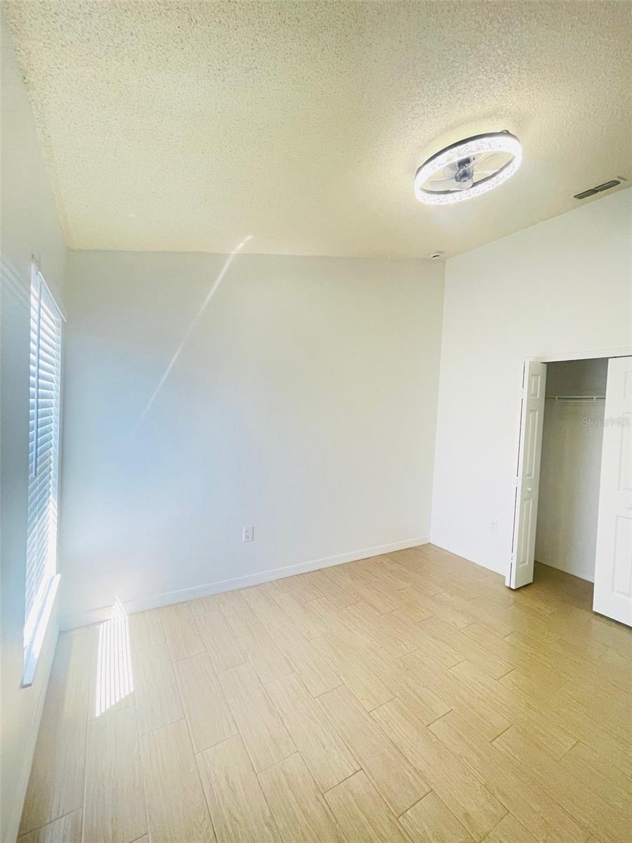 Image 19 of 21 For 2425 Timothy Lane