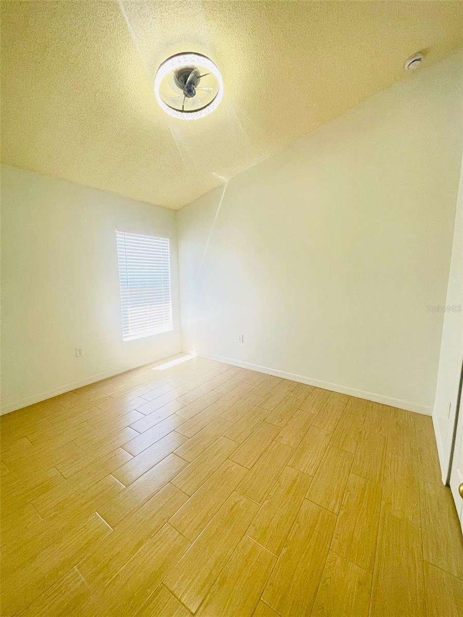 Image 20 of 21 For 2425 Timothy Lane