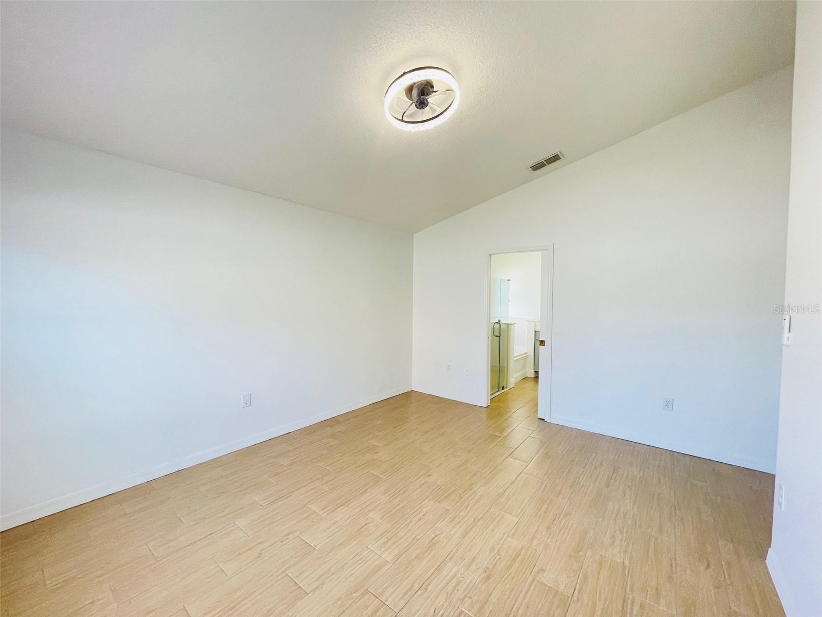 Image 9 of 21 For 2425 Timothy Lane