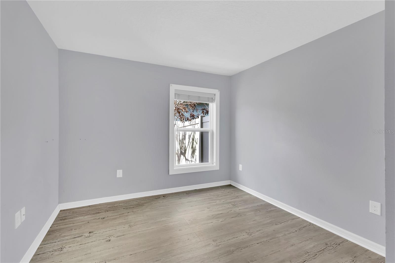 Image 19 of 34 For 116 Whirlaway Drive