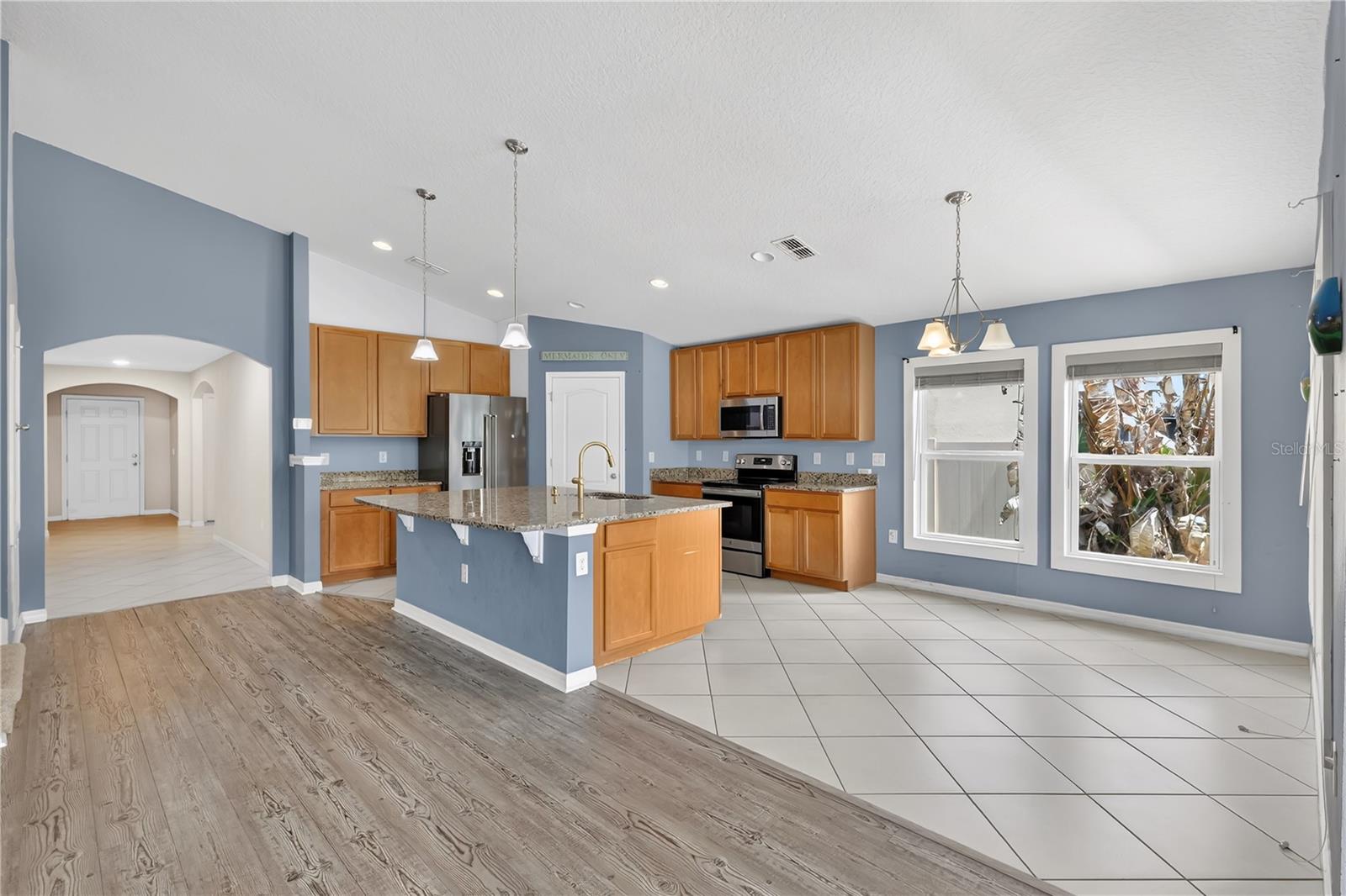 Image 7 of 34 For 116 Whirlaway Drive