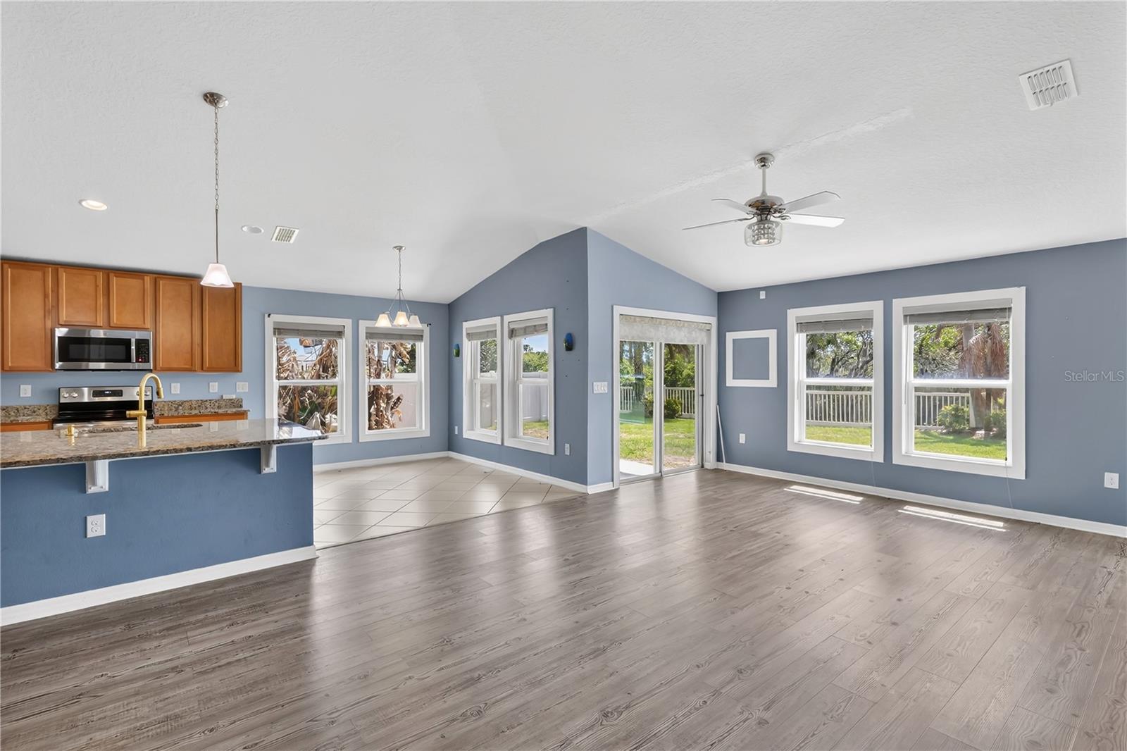 Image 9 of 34 For 116 Whirlaway Drive