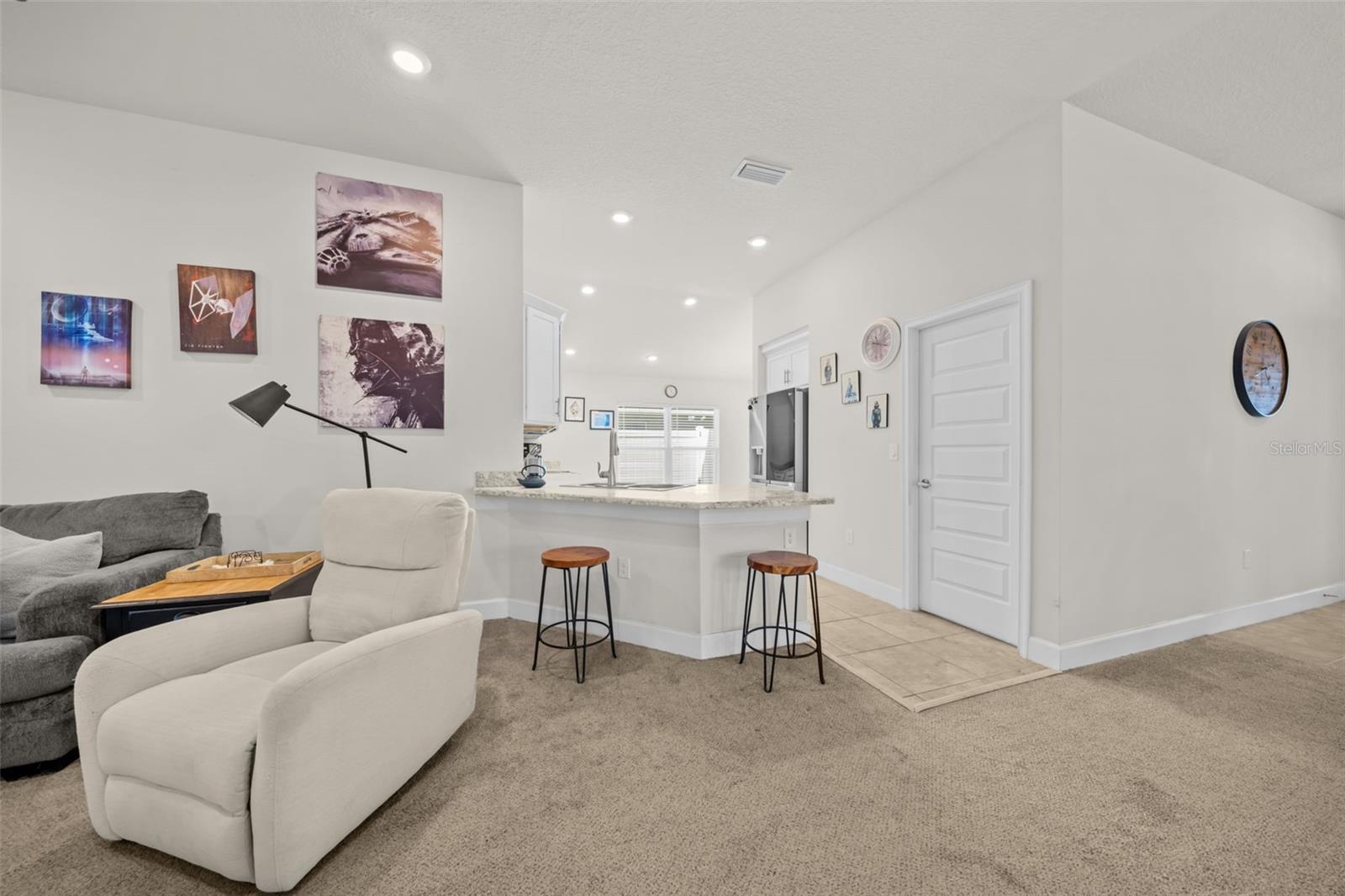 Image 13 of 45 For 695 Lantana Street