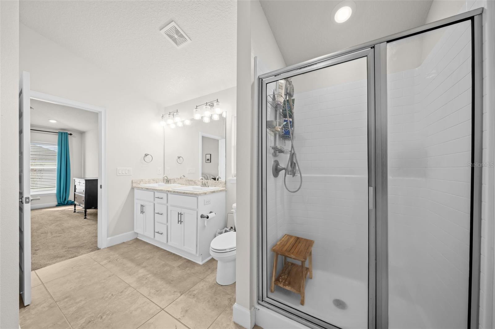 Image 17 of 45 For 695 Lantana Street