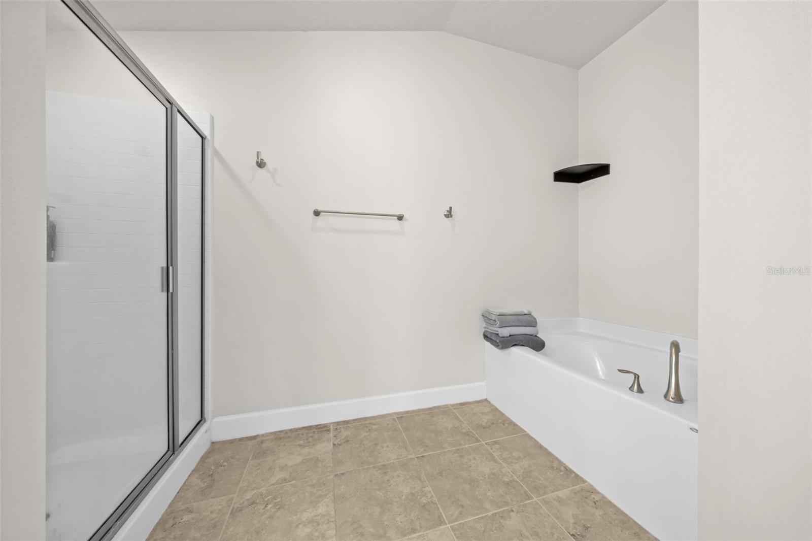 Image 25 of 45 For 695 Lantana Street