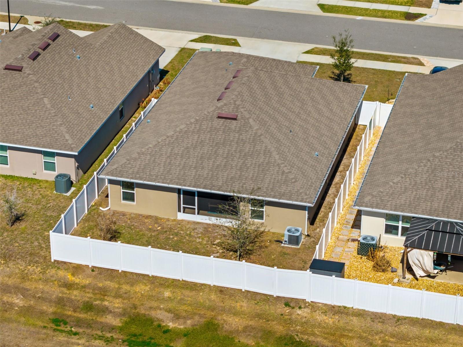 Image 37 of 45 For 695 Lantana Street