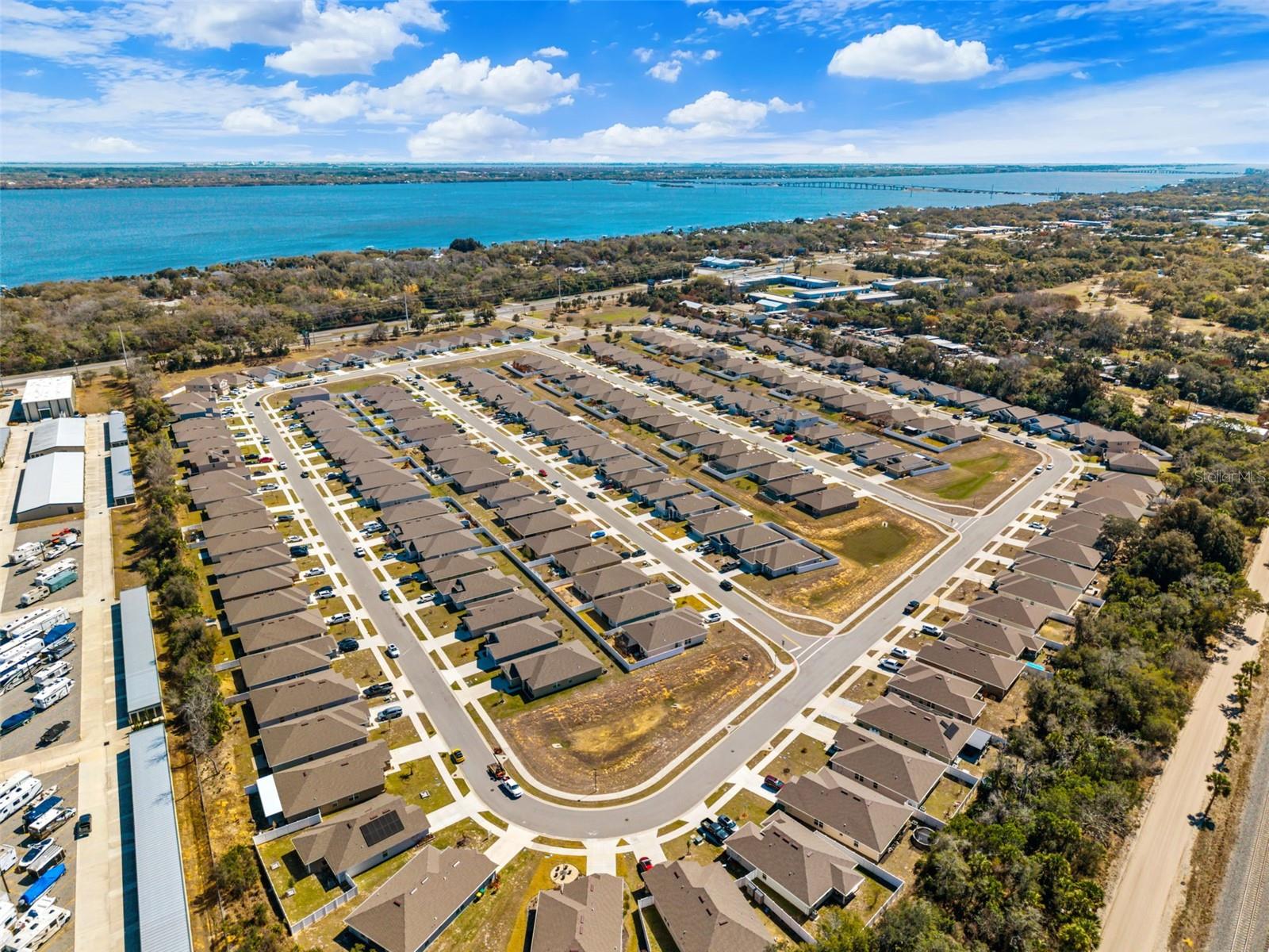 Image 39 of 45 For 695 Lantana Street