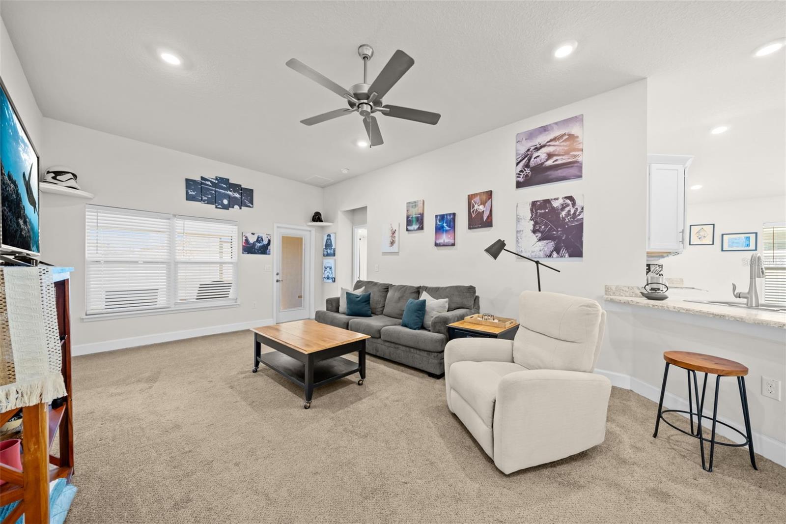 Image 7 of 45 For 695 Lantana Street