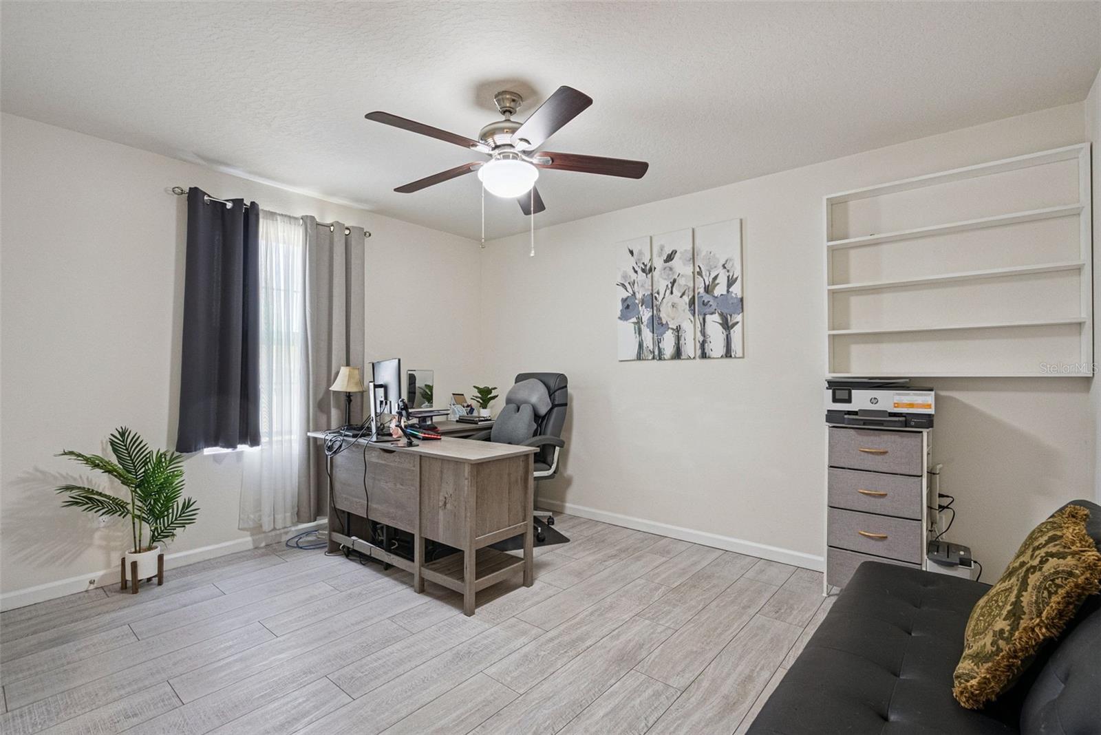 Image 25 of 42 For 2044 Cades Cove Way