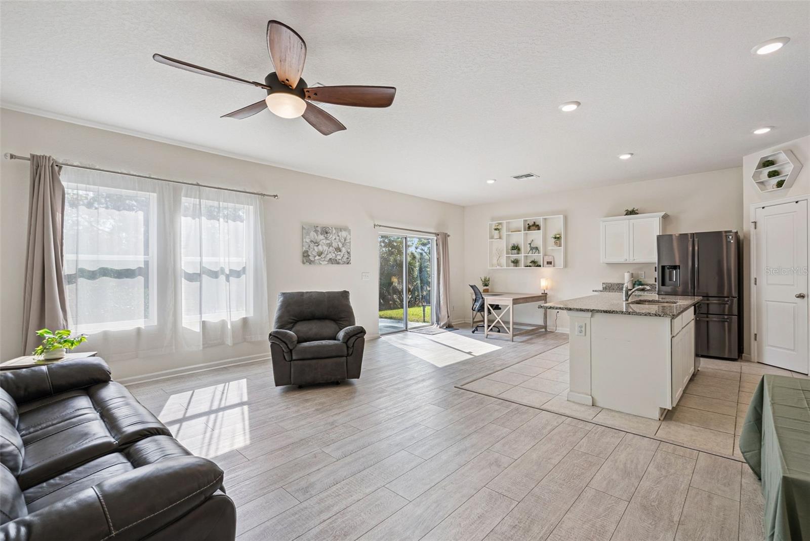 Image 3 of 42 For 2044 Cades Cove Way