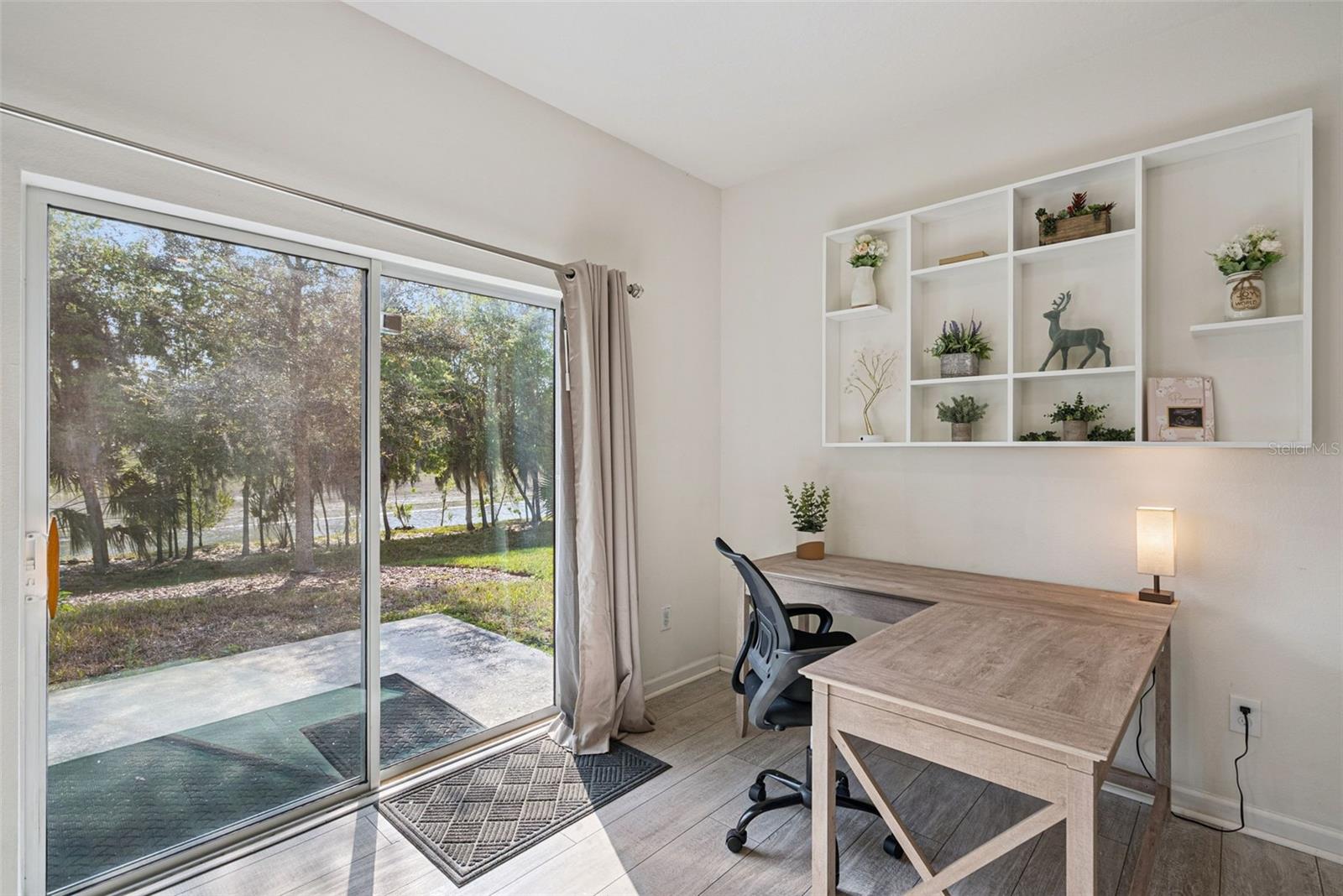 Image 8 of 42 For 2044 Cades Cove Way