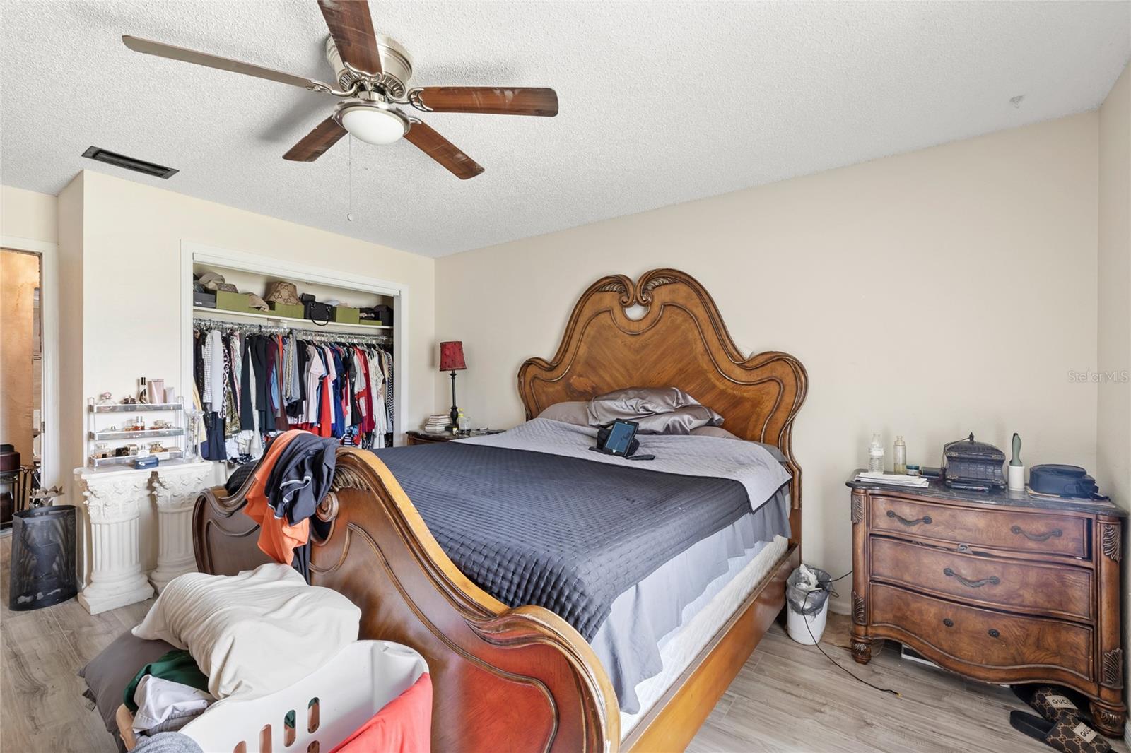 Image 15 of 30 For 7033 Tallowtree Lane