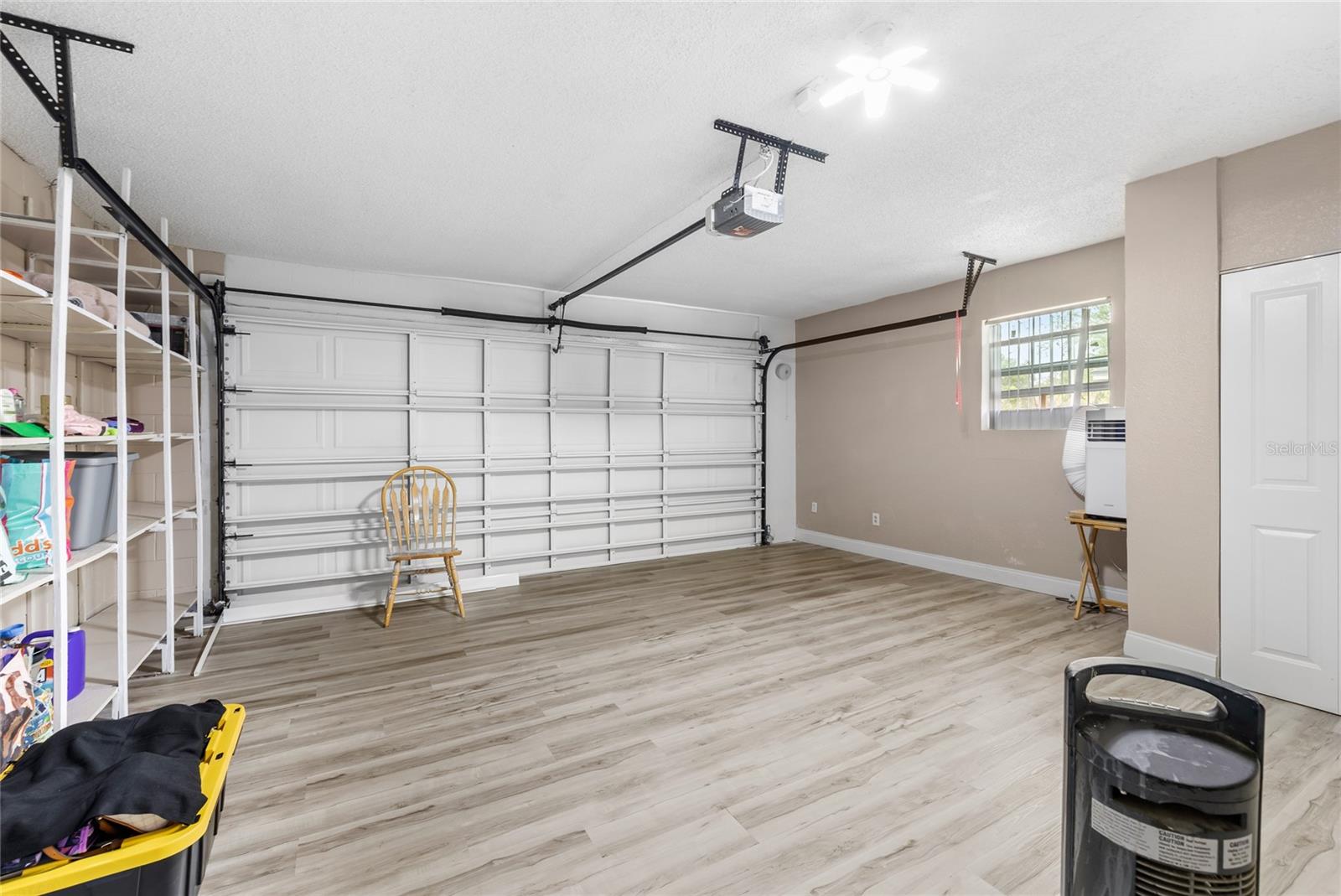 Image 24 of 30 For 7033 Tallowtree Lane