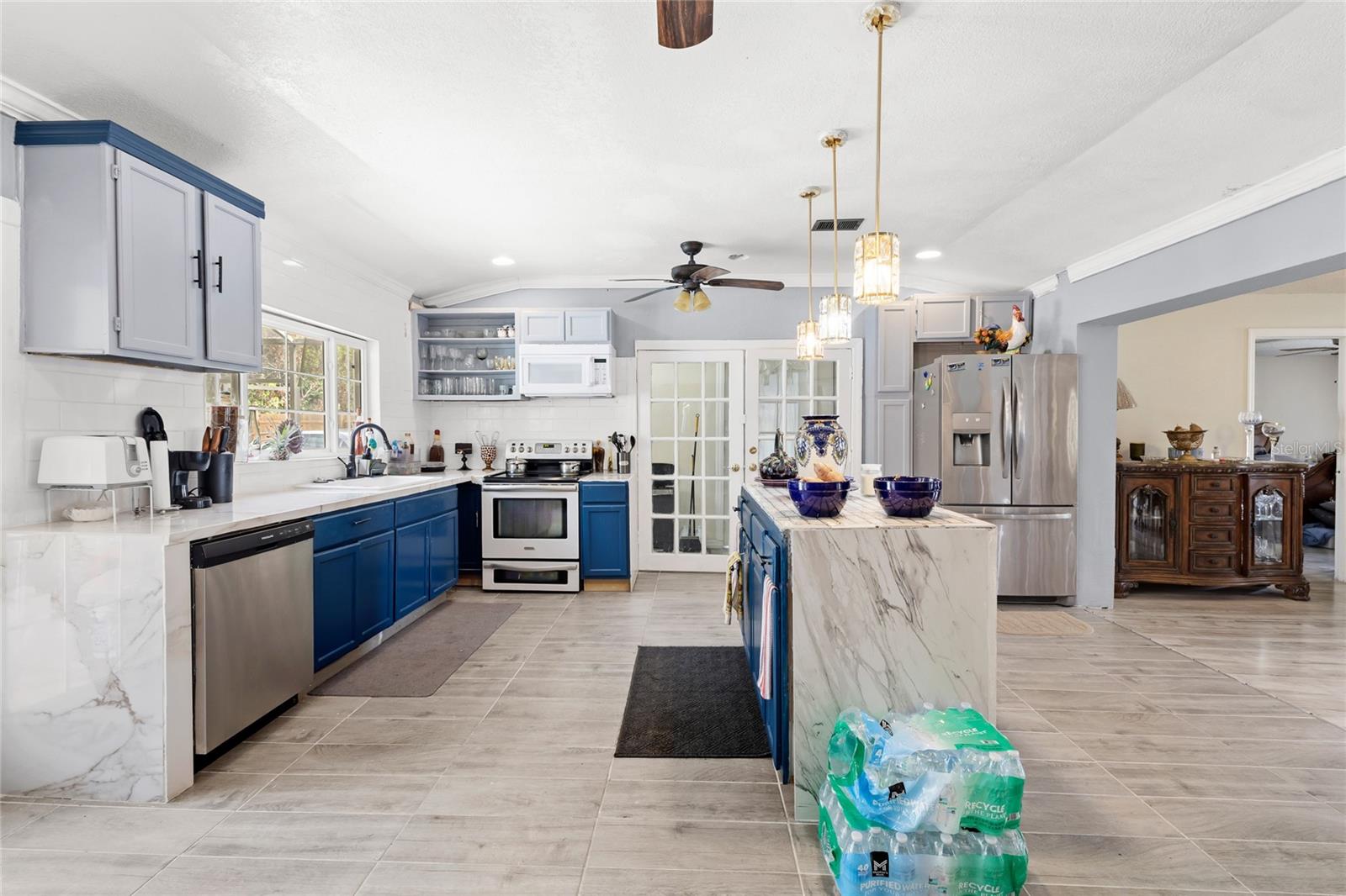 Image 5 of 30 For 7033 Tallowtree Lane