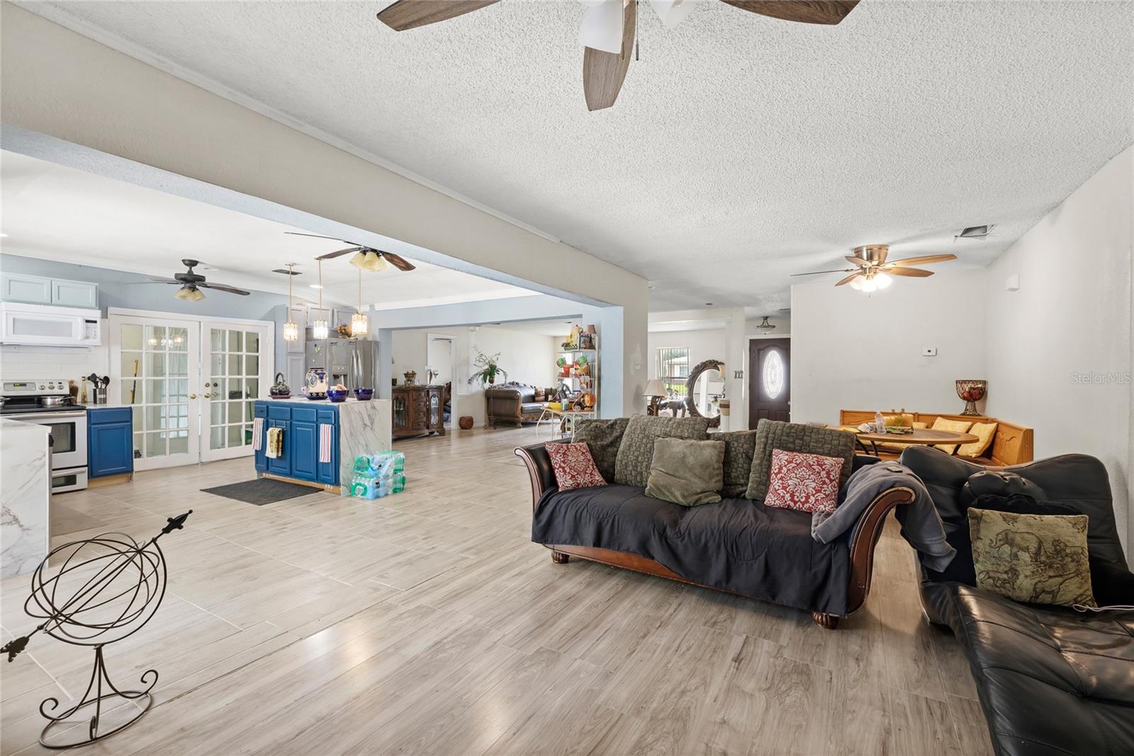 Image 7 of 30 For 7033 Tallowtree Lane