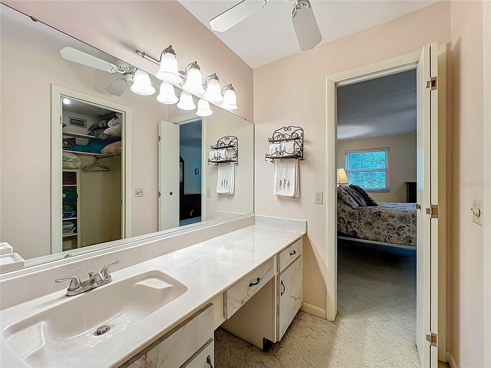 Image 15 of 24 For 4262 Lake Underhill Road 9c7