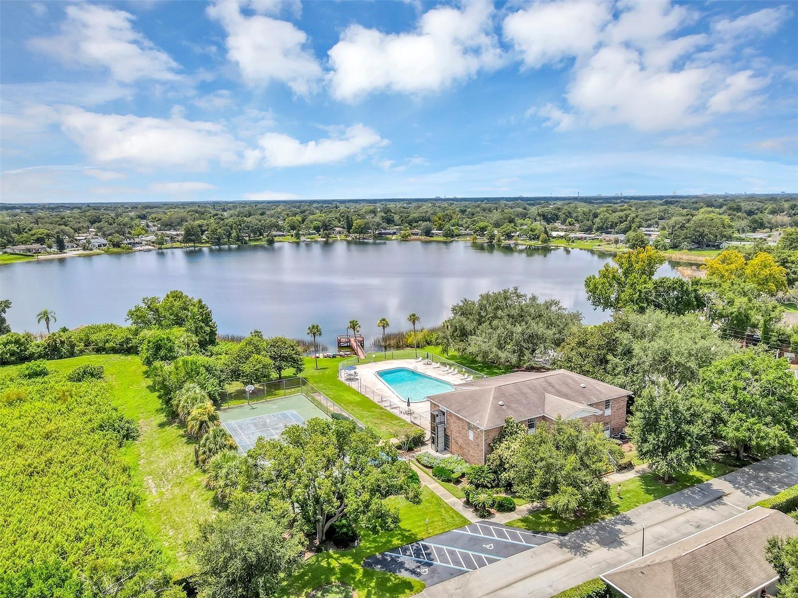 Image 24 of 24 For 4262 Lake Underhill Road 9c7