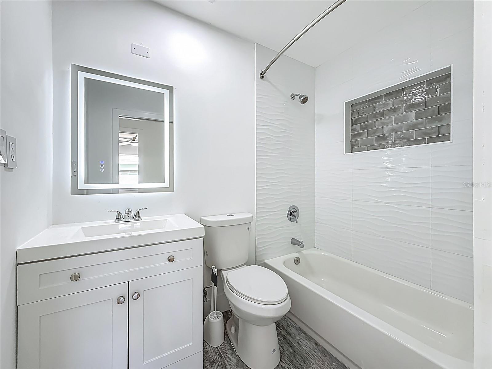 Image 20 of 41 For 3768 Arkansas Avenue Ne