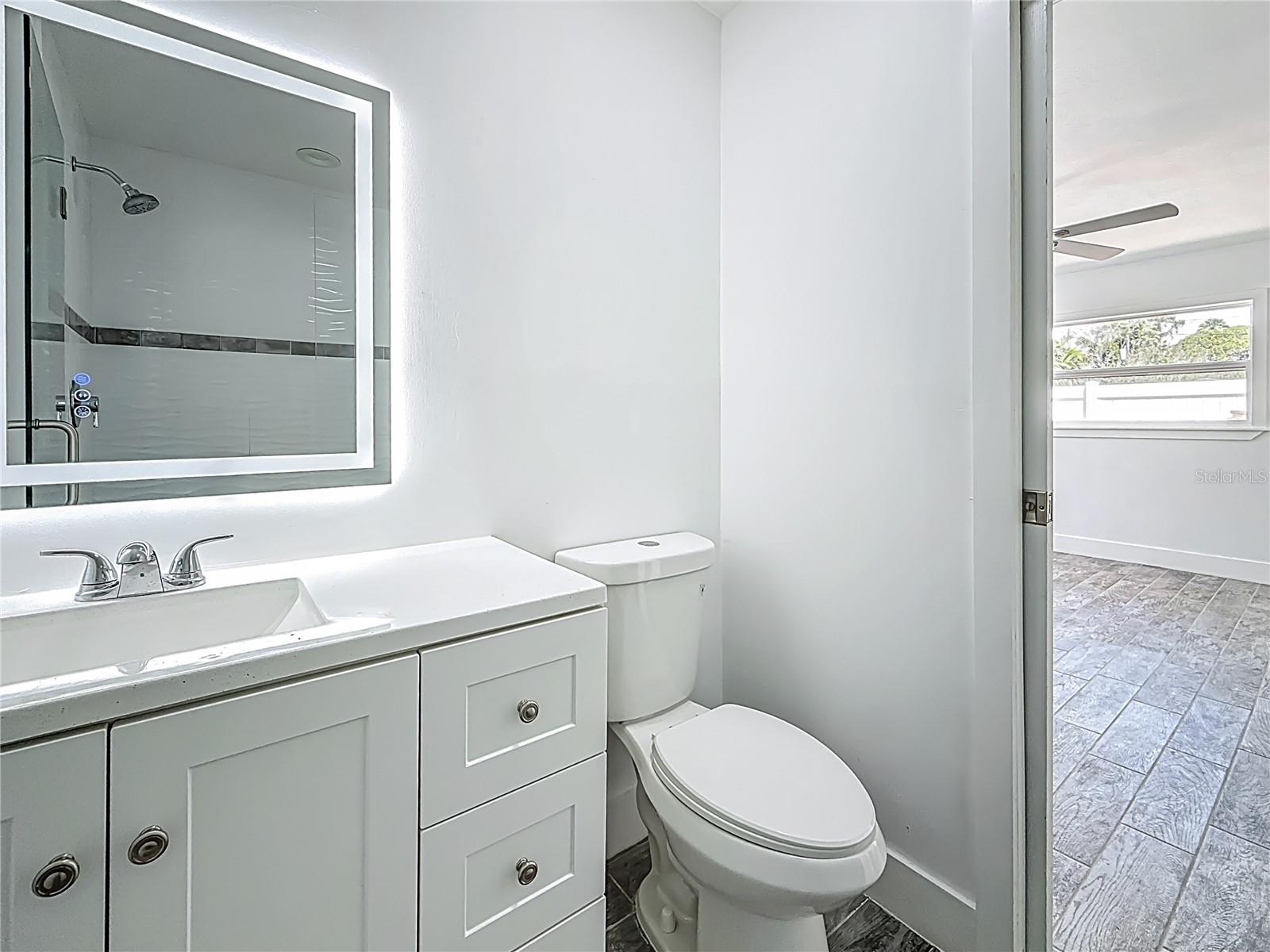 Image 25 of 41 For 3768 Arkansas Avenue Ne