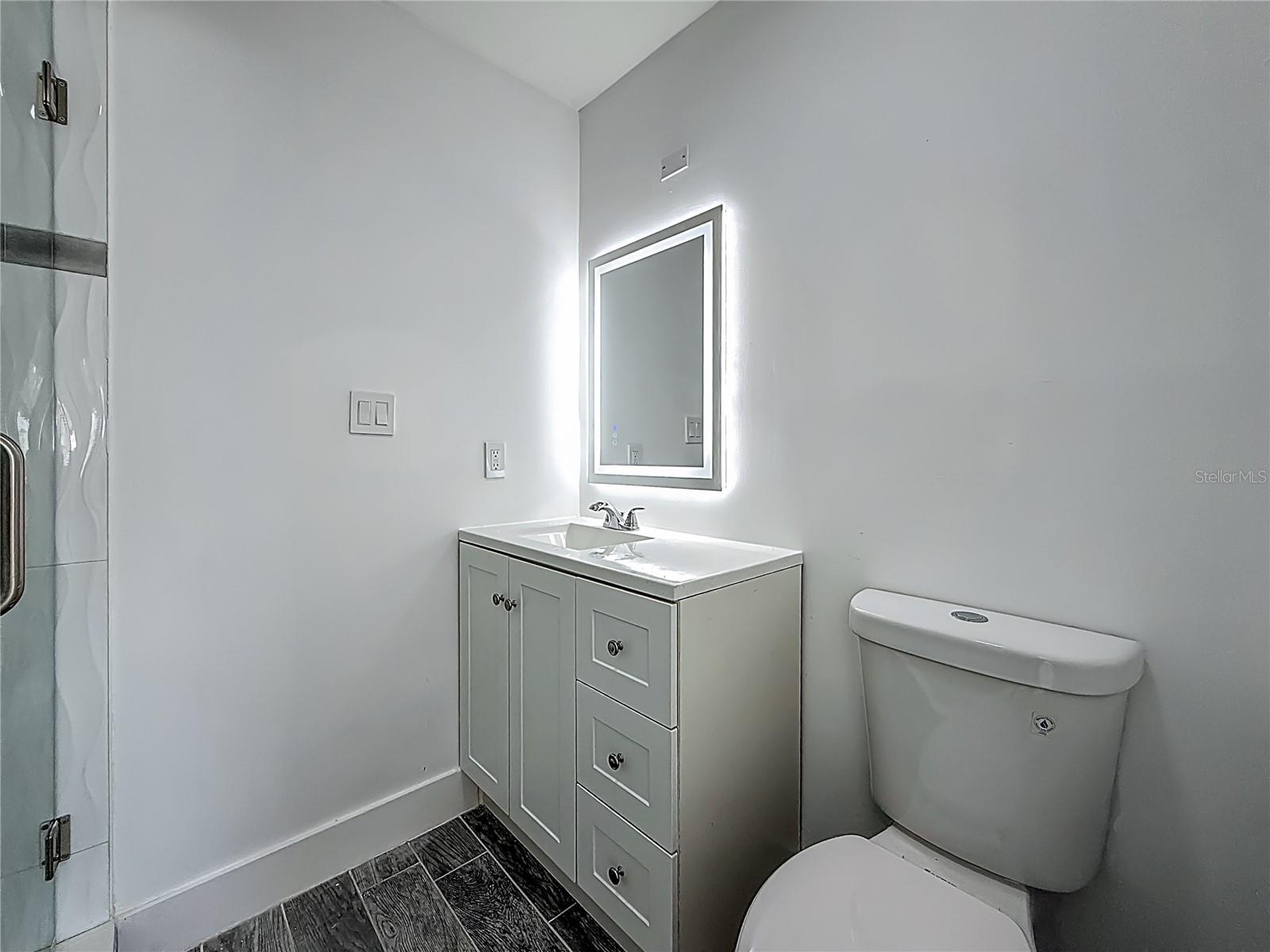 Image 26 of 41 For 3768 Arkansas Avenue Ne