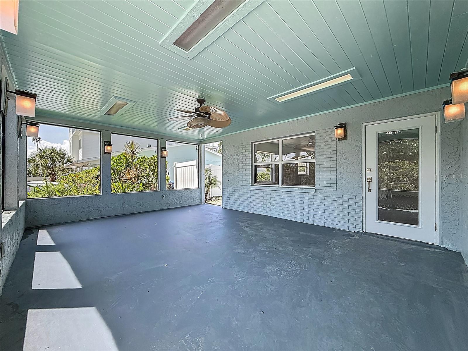 Image 31 of 41 For 3768 Arkansas Avenue Ne