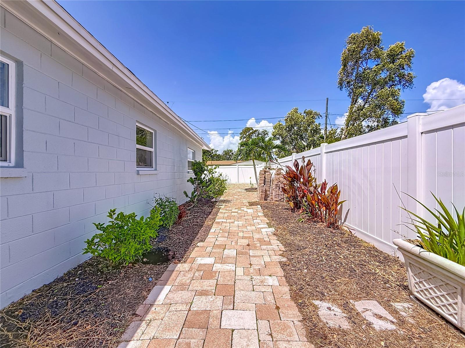 Image 37 of 41 For 3768 Arkansas Avenue Ne