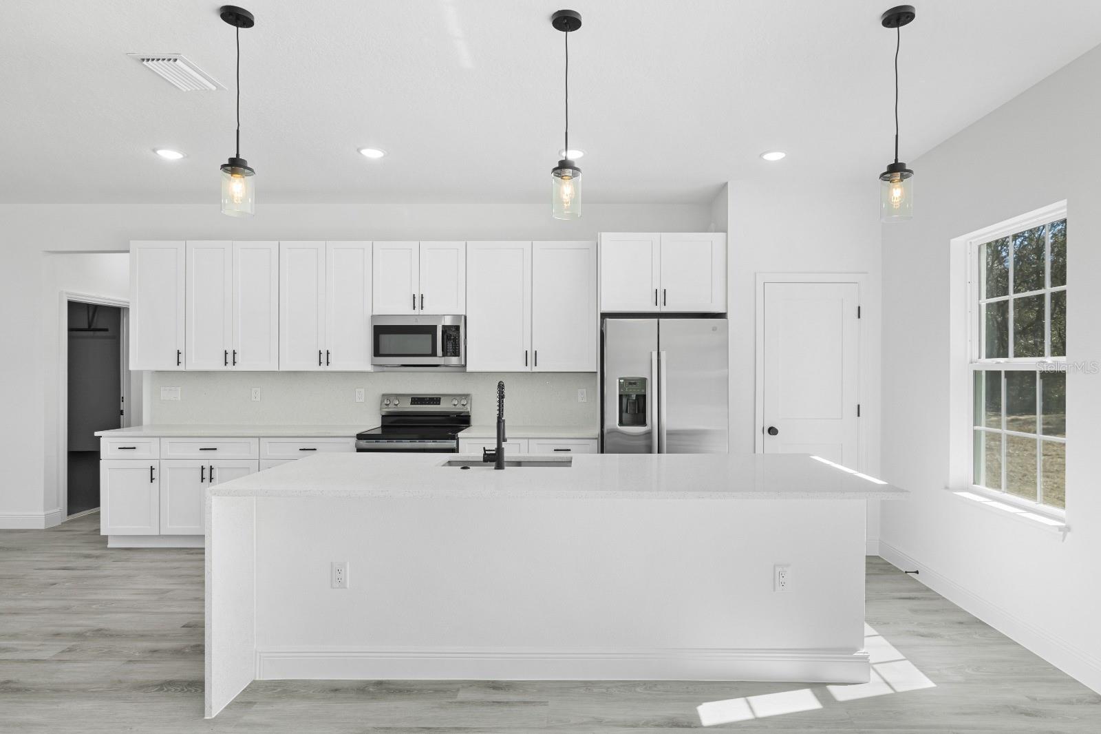 Image 3 of 18 For 2670 Fairway Loop