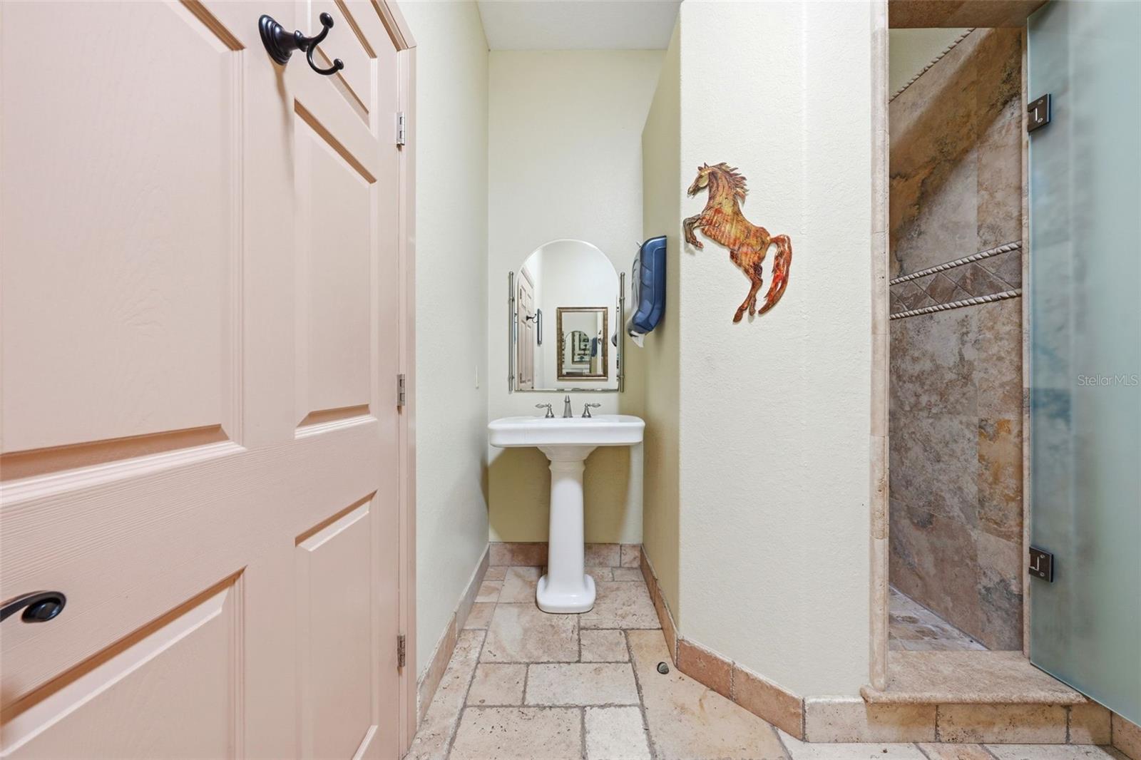 Image 16 of 67 For 2020 Haas Road