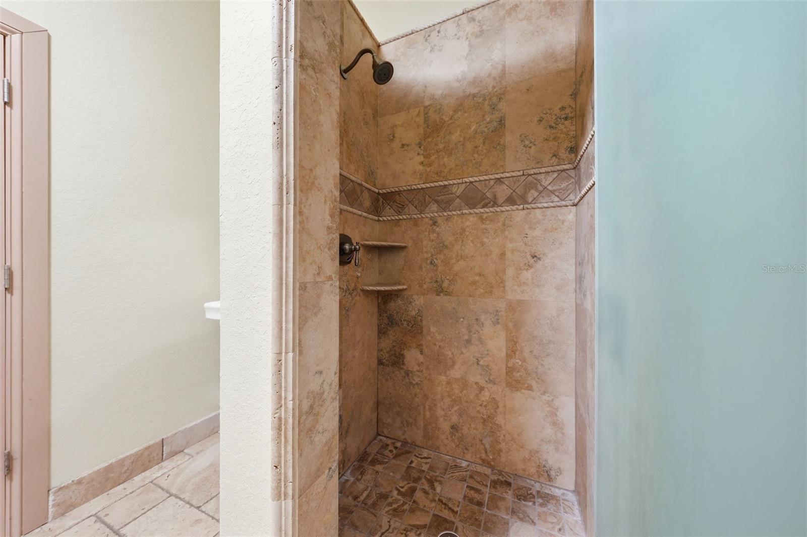 Image 18 of 67 For 2020 Haas Road