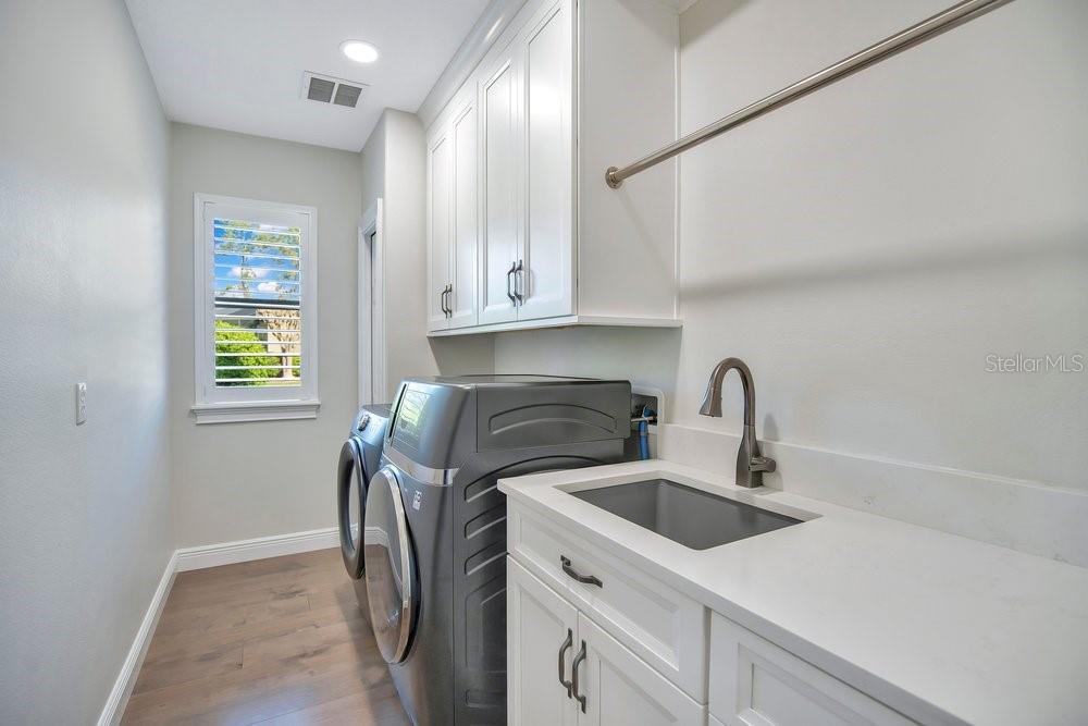 Image 35 of 55 For 328 Mapleview Court