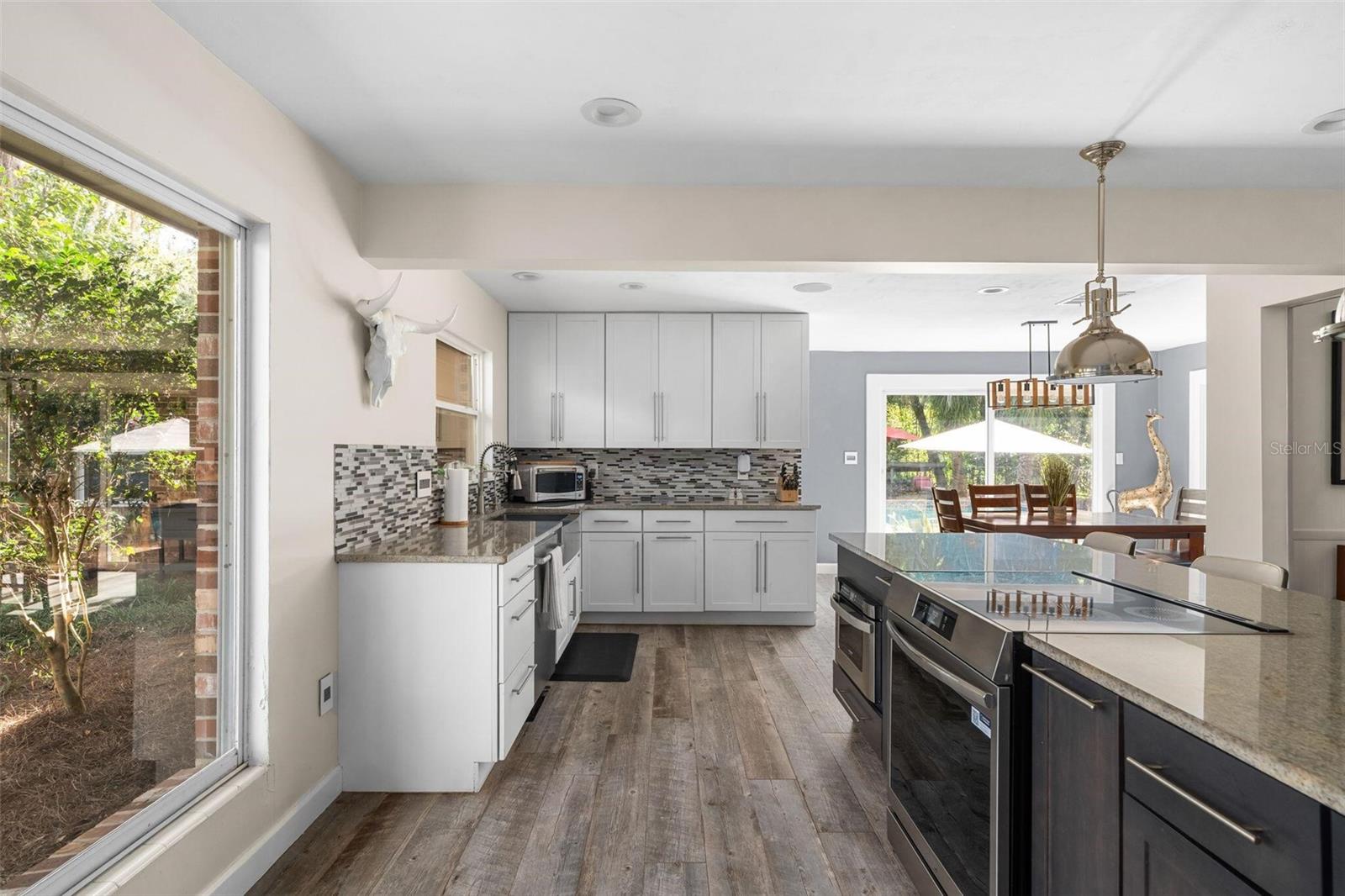 Image 12 of 52 For 4551 1st Avenue