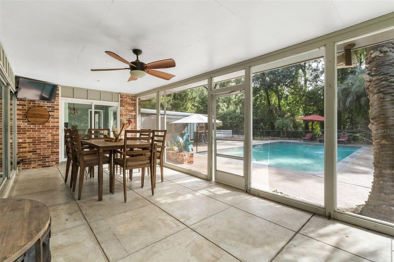 Image 39 of 52 For 4551 1st Avenue